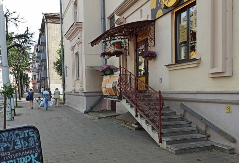 Стрит Ритейл г. Минск, Сурганова 25