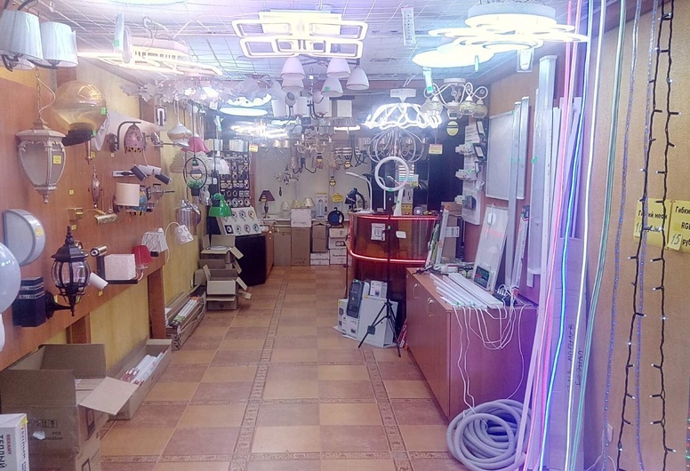 Магазин света и электроники, 47 м2